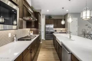 Photo #6: 6536814 Listing