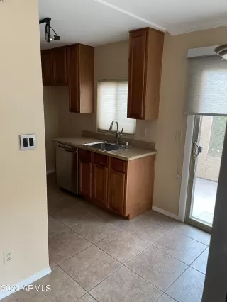 Photo #6: 6536845 Listing