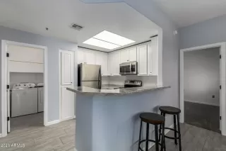 Photo #3: 6537203 Listing