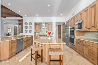 Photo #2: 6537323 Listing