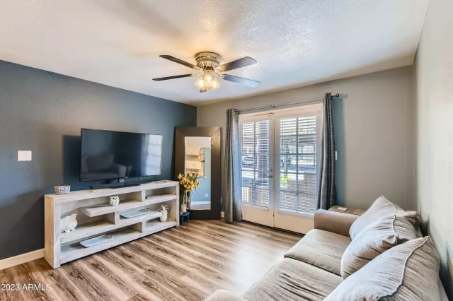 MLS: 6537377 Condo For Sale