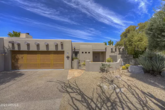 MLS: 6537387 Condo For Sale
