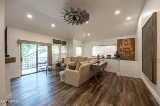 Photo #2: 6537397 Listing 