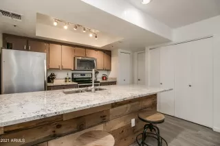 Photo #4: 6538124 Listing 