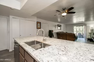 Photo #6: 6538124 Listing 