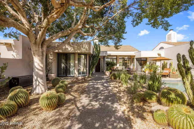 MLS: 6538226 Condo For Sale