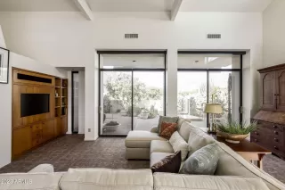 Photo #3: 6538226 Listing