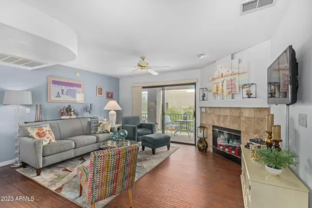 MLS: 6538232 Condo For Sale