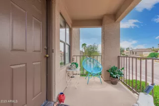 Photo #6: 6538232 Listing
