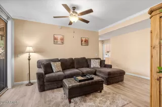 Photo #5: 6538280 Listing