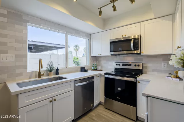 MLS: 6538369 Condo For Sale