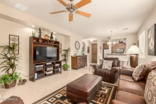 Photo #4: 6538408 Listing