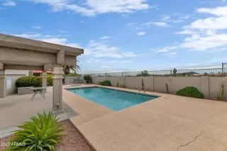 Photo #6: 6538450 Listing 