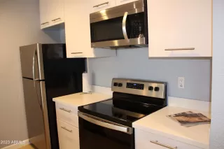 Photo #5: 6538588 Listing