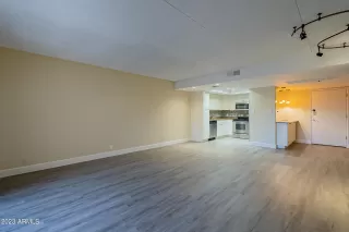 Photo #2: 6538608 Listing 