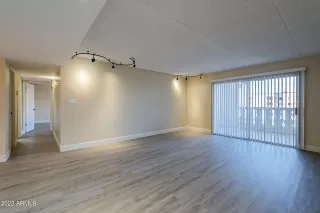 Photo #4: 6538608 Listing 
