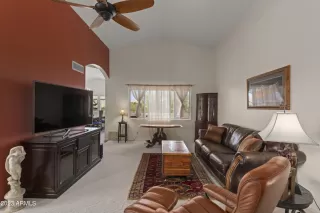 Photo #4: 6538772 Listing