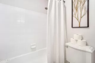 Photo #5: 6539028 Listing