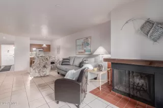 Photo #5: 6539112 Listing 