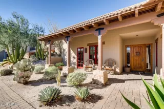 Photo #3: 6539269 Listing