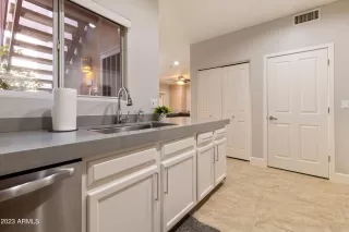 Photo #2: 6539493 Listing 
