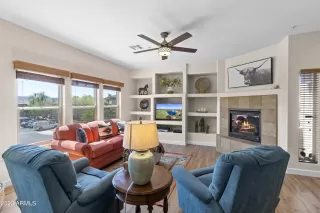Photo #5: 6539906 Listing 