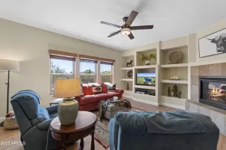 Photo #6: 6539906 Listing 