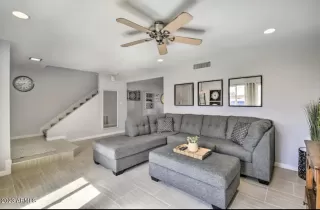 Photo #2: 6539964 Listing