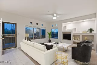 Photo #6: 6540069 Listing