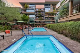 Photo #6: 6540219 Listing