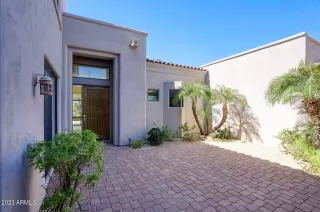 Photo #2: 6540281 Listing