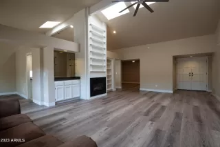 Photo #6: 6540491 Listing