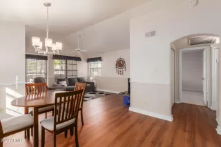 Photo #2: 6540579 Listing