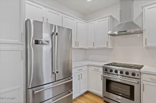 Photo #2: 6540855 Listing