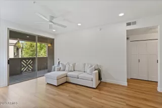 Photo #6: 6540855 Listing