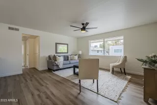 Photo #3: 6540998 Listing