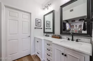 Photo #6: 6541038 Listing 