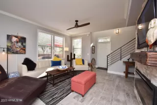 Photo #4: 6541175 Listing