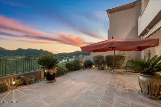 Photo #1: 6541283 Listing 