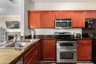 Photo #6: 6541355 Listing