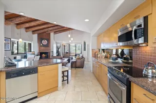 Photo #2: 6541419 Listing