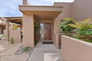 Photo #5: 6541419 Listing