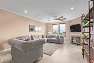 Photo #2: 6541426 Listing