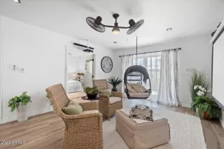 Photo #2: 6541746 Listing