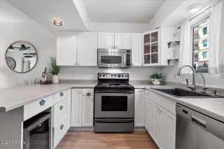 Photo #4: 6541746 Listing