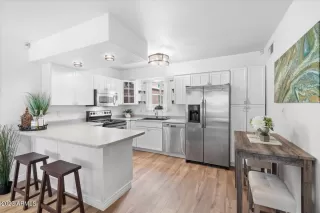 Photo #6: 6541746 Listing