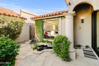 Photo #2: 6541767 Listing 