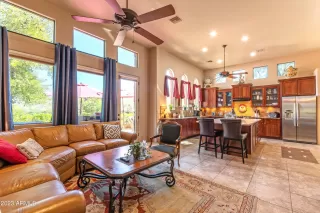 Photo #5: 6541778 Listing