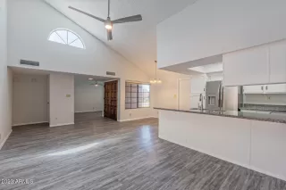 Photo #5: 6541811 Listing 