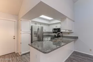 Photo #6: 6541811 Listing 